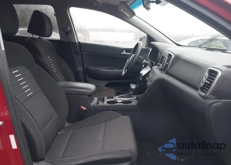 2018 Kia Sportage Lx z USA, uszkodzony, nr VIN KNDPM3AC8J7487003